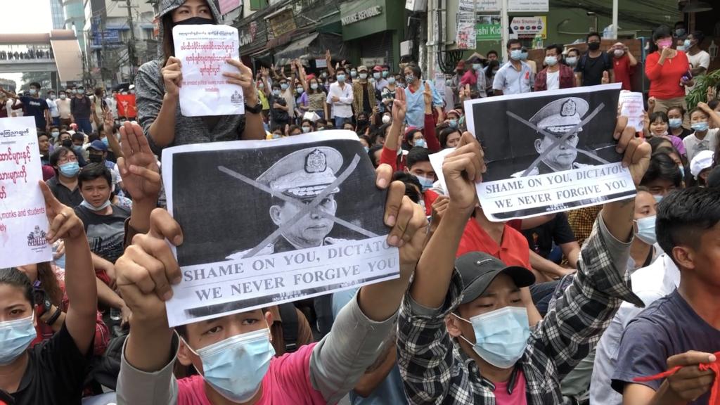 Protesters in Yangon (February 6, 2021). Photo by Maung Sun